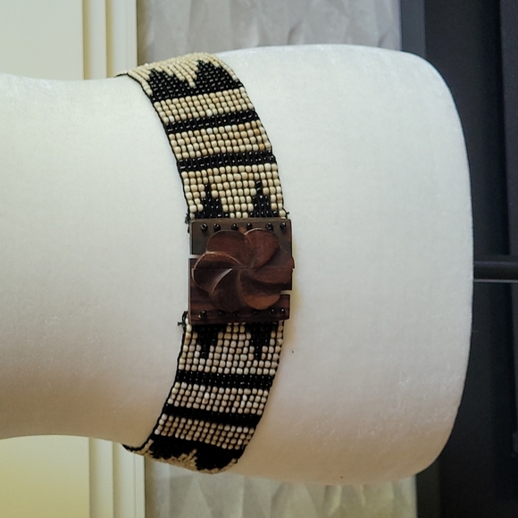 Vintage Beaded and Wooden Cinch Belt - Picture 3 of 8